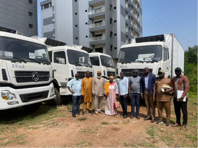 Africa Client Receives 4 Dongfeng Refrigerated Trucks – Shenbai Auto Delivers Again