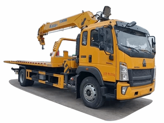 HOWO  4*2 Clearance truck with crane heavy machine