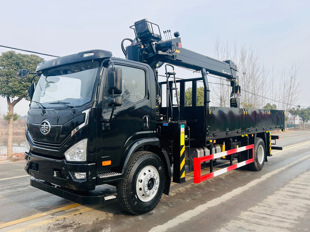 FAW 220HP 8-10T Telescopic Boom Crane