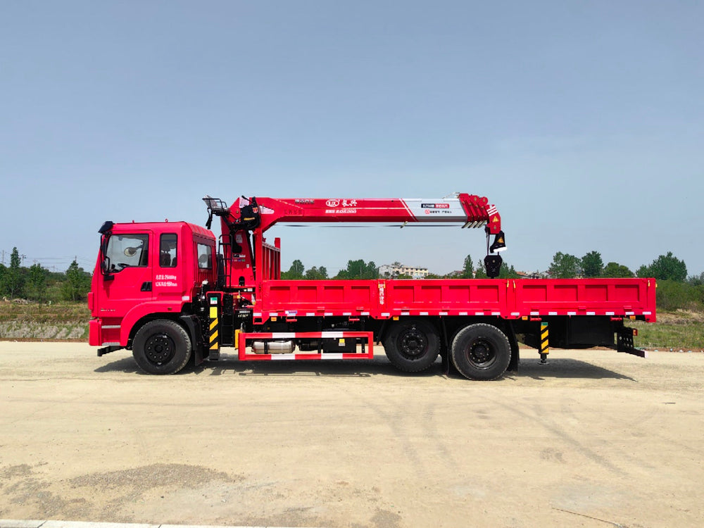 DongFeng Telescopic Boom Crane with Lift Axle