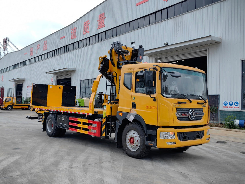 DongFeng 8T Wrecker Truck with Crane