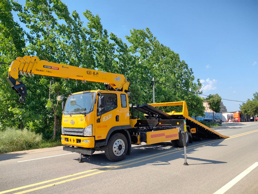 FAW 6T Wrecker Truck with Crane