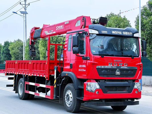 Автокран HOWO 4х2 8т с телескопической стрелой