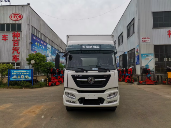 Dongfeng 4x2 15-ton refrigerated truck