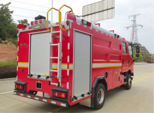 Dongfeng 4X2 2.5-ton forest fire truck