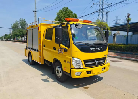 Пожарно-спасательный автомобиль Foton 4x2 с двухрядной кабиной: Аварийно-спасательные работы, аварийное энергоснабжение, аварийное водоотведение.