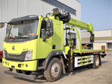Dongfeng 4×2 8 Ton Wrecker Truck with Crane