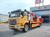 HOWO 4x2 8 Ton Flatbed Wrecker Truck Mounted Crane