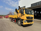Howo 4X2 8T  XCMG Knuckle Boom Crane