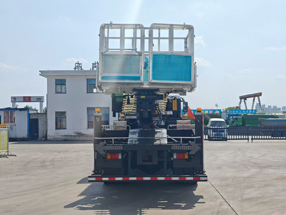 Isuzu 45M Aerial Work Truck