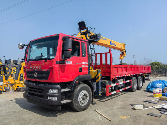 Howo 6X4 XCMG 14-ton 5-section boom truck crane