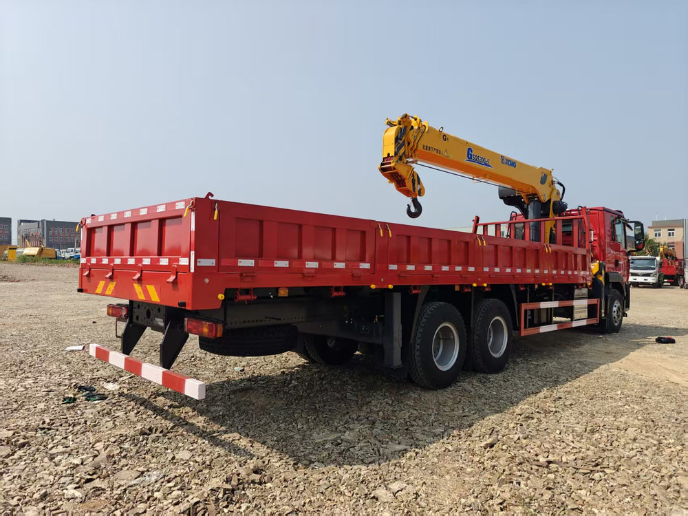 Howo 6X4 XCMG 14-ton 5-section boom truck crane