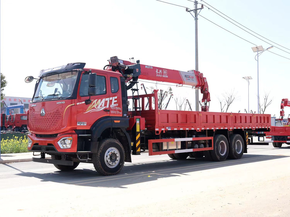 HOWO 6X4 12T truck mounted crane