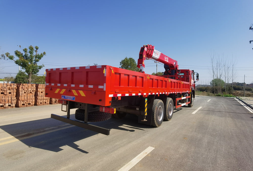 HOWO 6X4 12T truck mounted crane