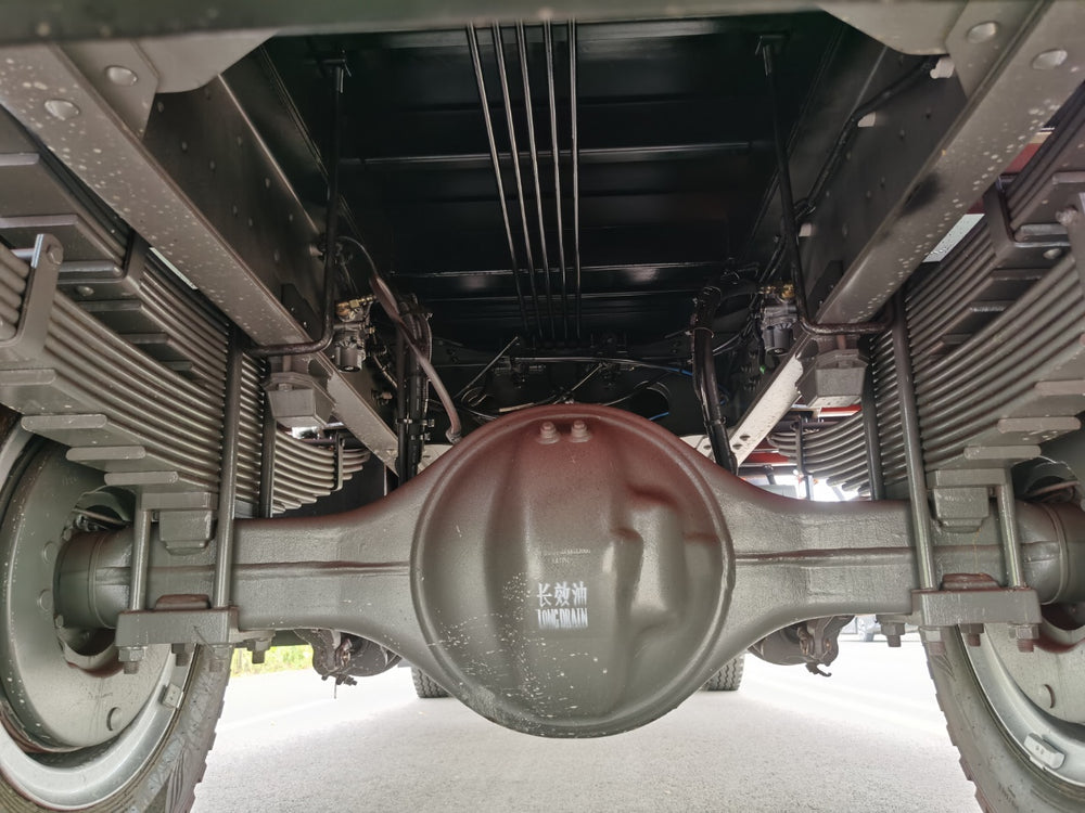HOWO TX 4×2 Zoomlion 12-ton 5-section arm Weichai 240 horsepower 4.6 displacement-the strongest four-cylinder heart in the truck crane industry