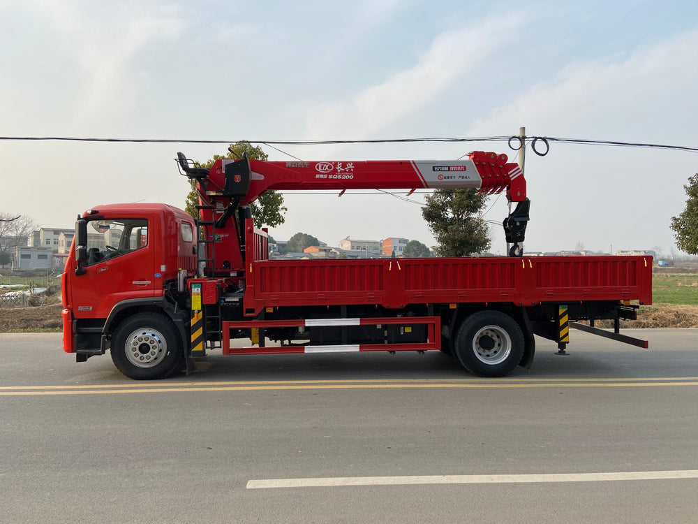 Dongfeng K9 8T Truck Mounted Crane