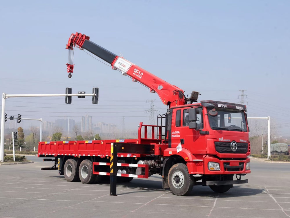 Shacman 12T Truck Mounted Crane