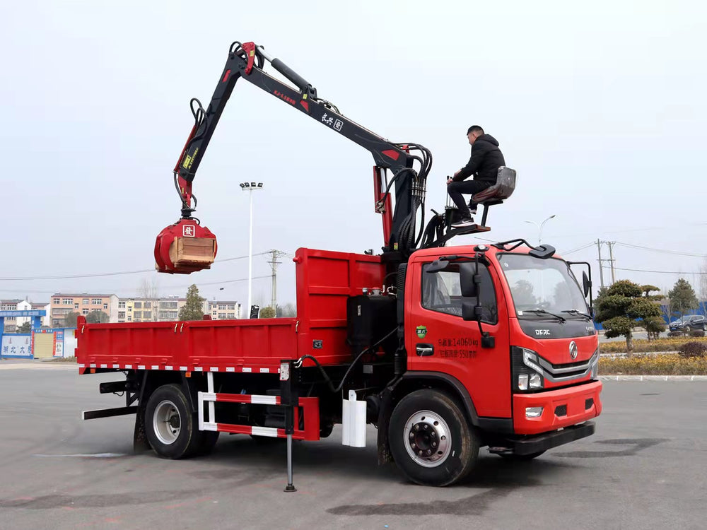 Dongfeng folding arm grab truck