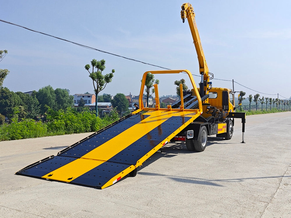 HOWO 4T Wrecker Crane Truck