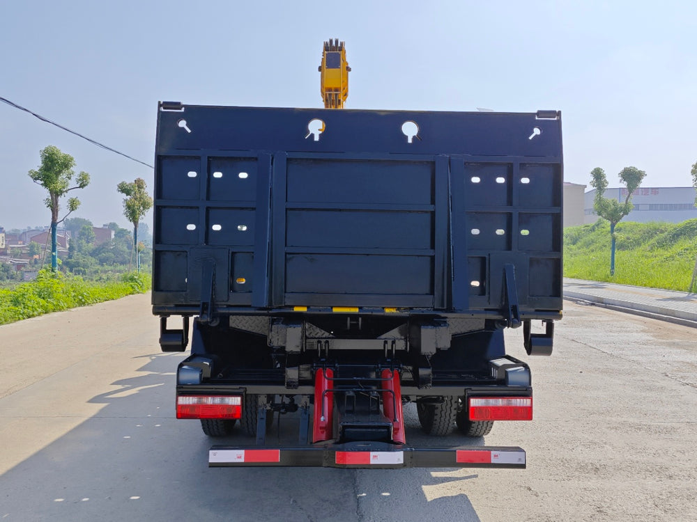 Dongfeng D8 6.3T Clearance with crane
