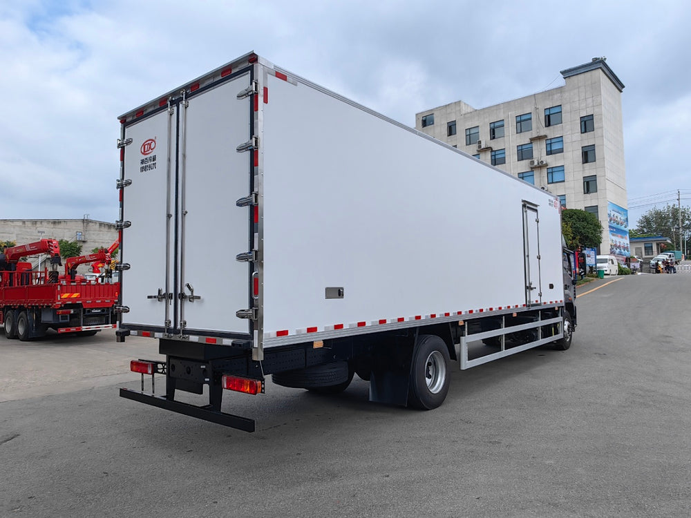 FOTON 4x2 10T Refrigerated Truck
