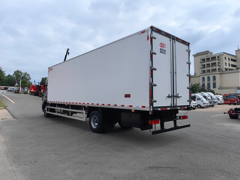 FOTON 4x2 10T Refrigerated Truck