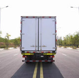 4 X2 HOWO 5T Refrigerator truck