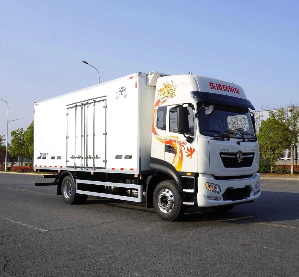 4 X2 Dongfeng 10T Refrigerator truck