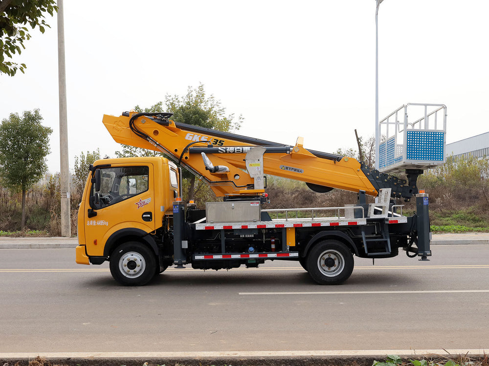 Dongfeng 33.8m Aerial Work Truck