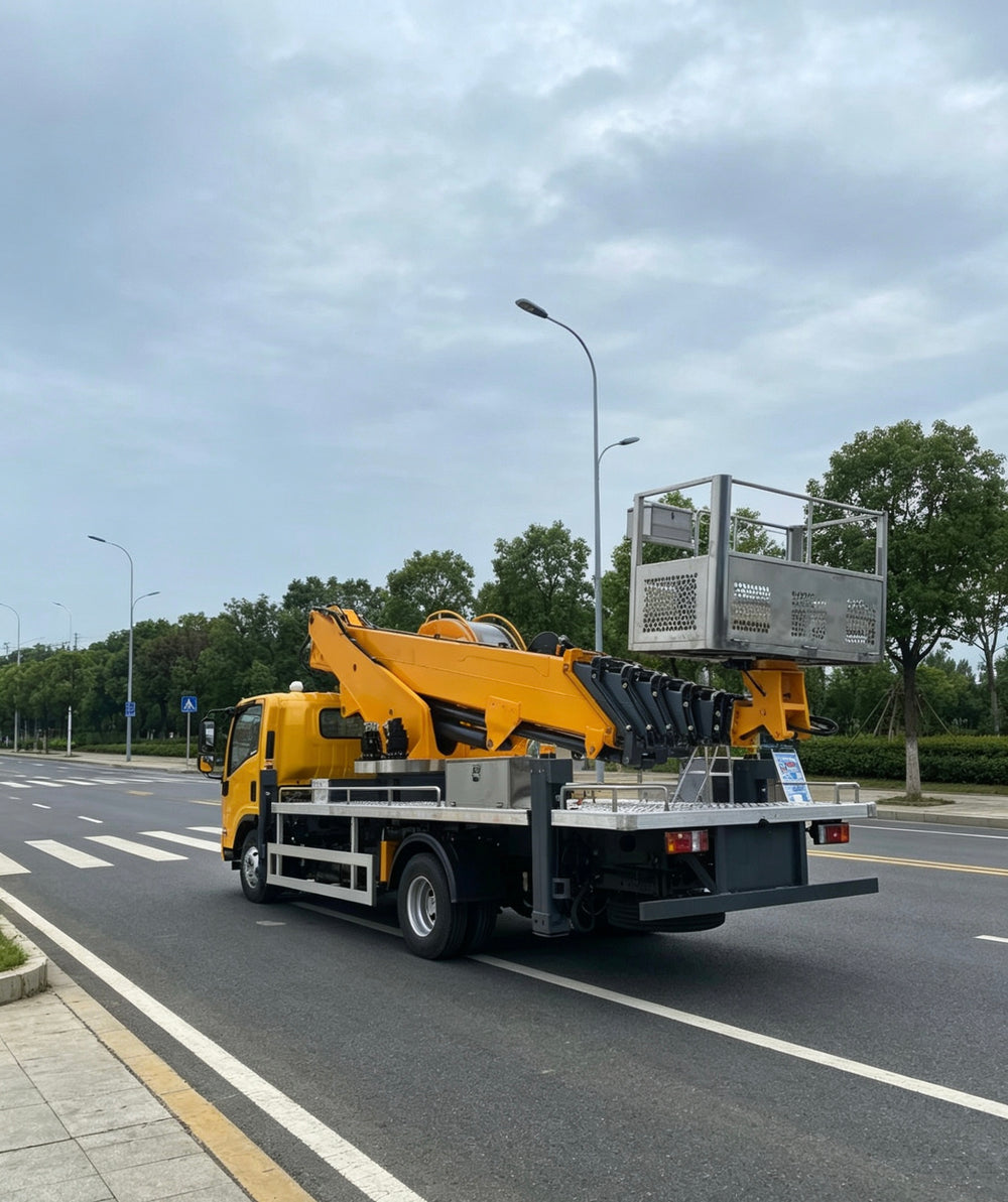 GK35 aerial work vehicle Isuzu