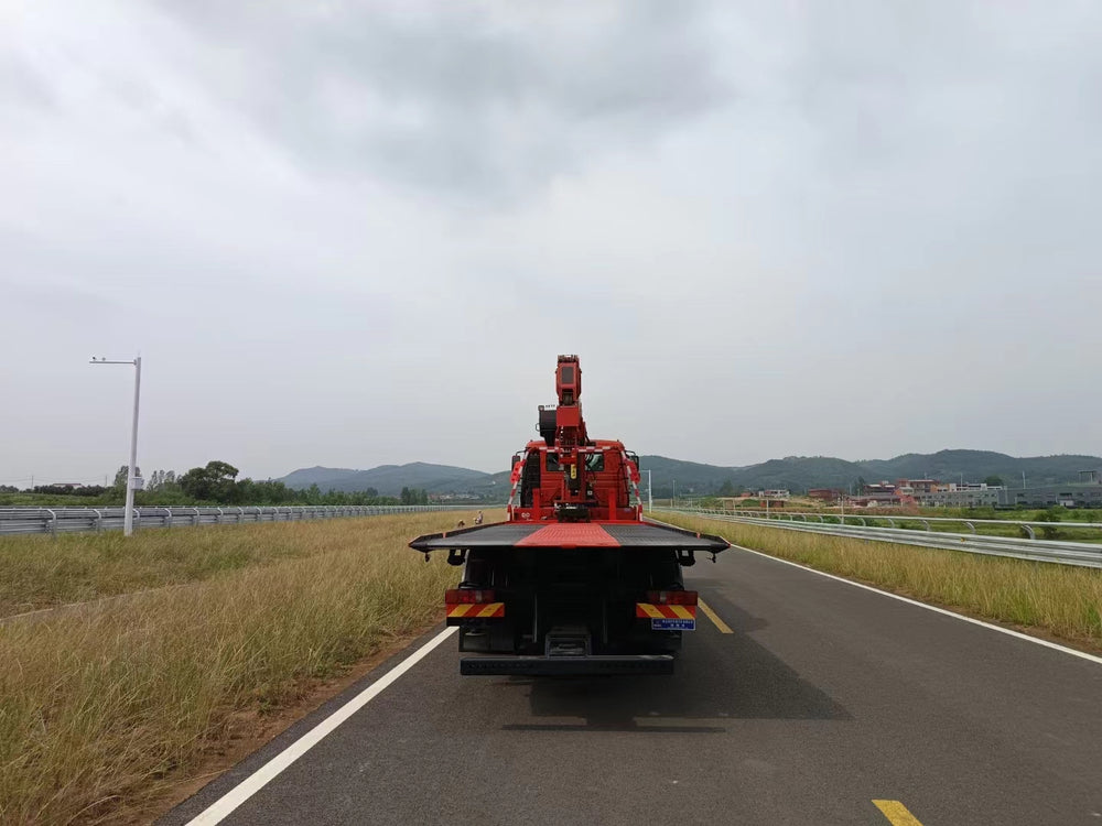 HOWO 6X4 12T crane tow truck