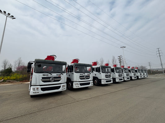 Dongfeng 5-Ton Folding boom Truck Crane