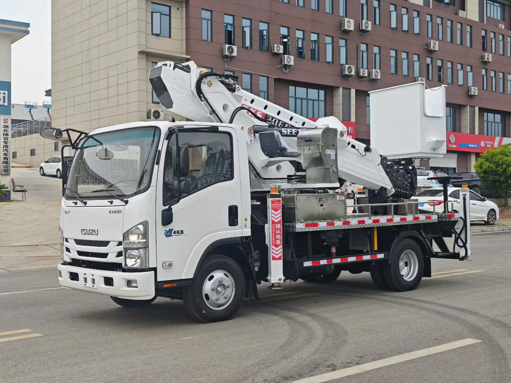 Isuzu 30.6-meter aerial work vehicle