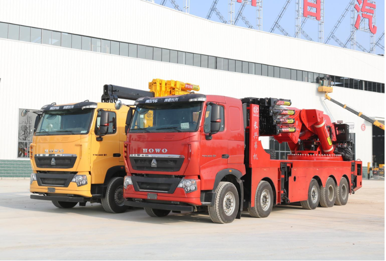 HOWO 10X4 130-ton heavy-duty knuckle boom crane