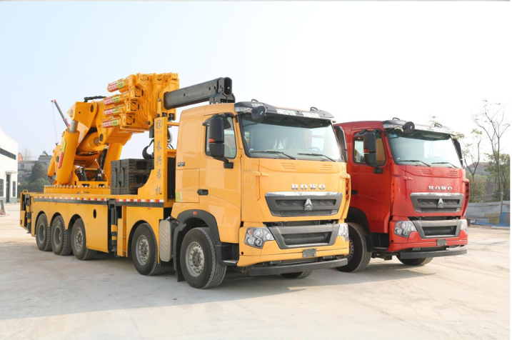 HOWO 10X4 150-ton Heavy-Duty Knuckle Boom Crane