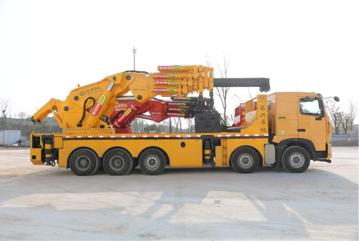 HOWO 10X4 150-ton Heavy-Duty Knuckle Boom Crane