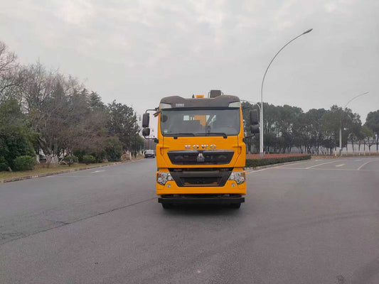 HOWO 10T Wrecker Truck & 8T Crane