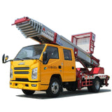 شاحنة عمليات سلم جوي من طراز JiangLing 4x2 بطول 32 مترًا