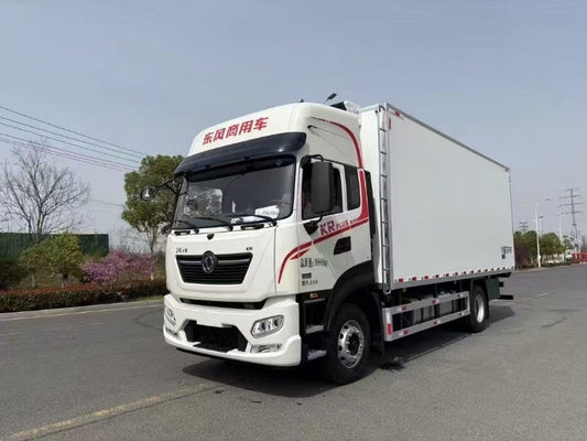 DongFeng 330HP 6.8m Refrigerated Truck