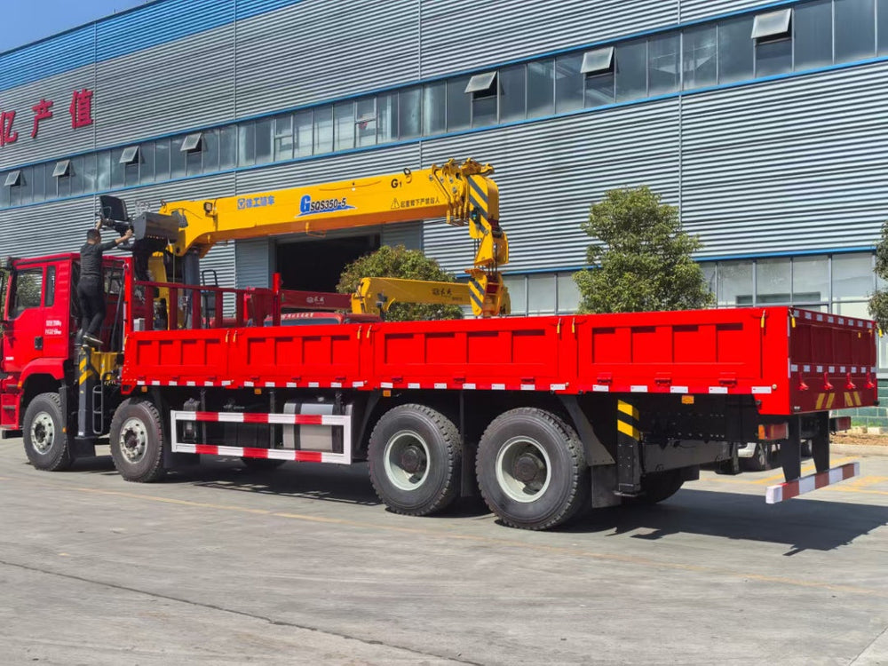 SHACMAN 8×4 Telescopic Boom Crane