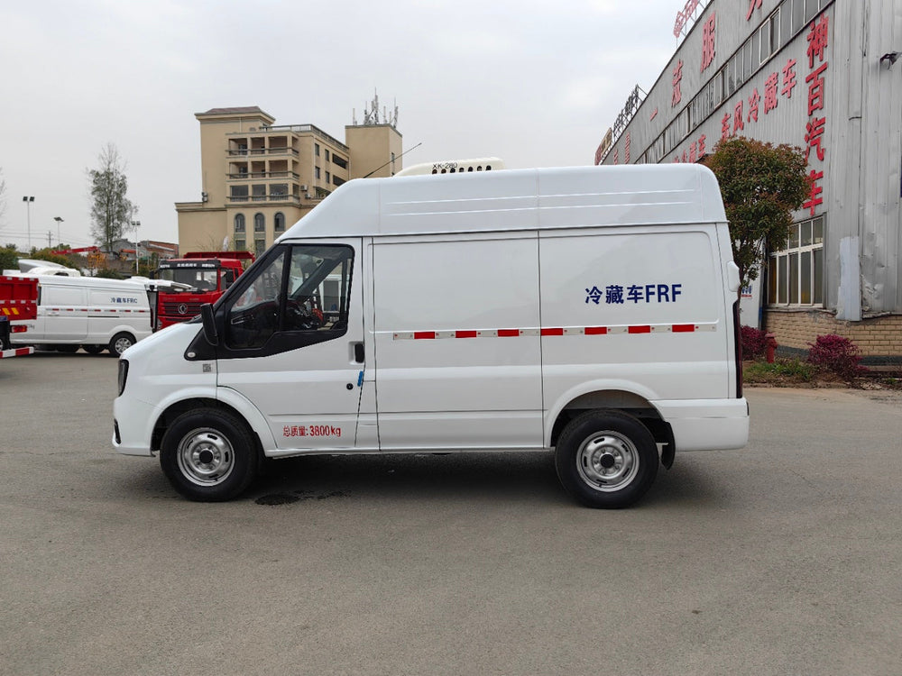 JMC Short-base Mid-high Top Refrigerated Truck