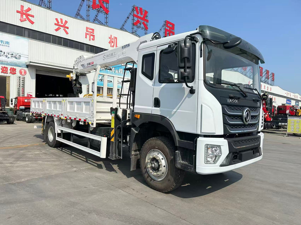 DongFeng 4×2 8T Telescopic Boom Crane