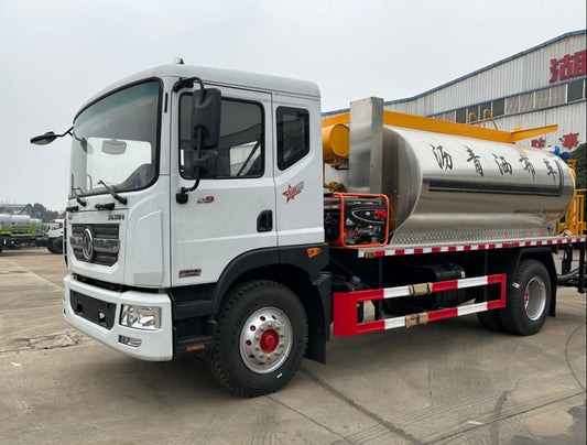 DongFeng 9.5m³ 195HP Asphalt Distributor Truck