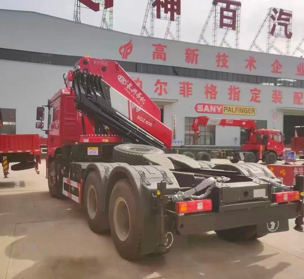 HOWO 6X4 25-ton folding boom tractor truck