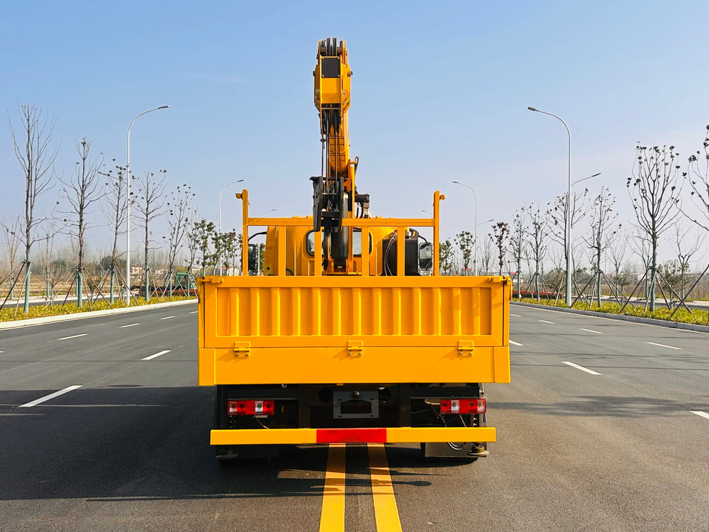 FAW 190HP Telescopic Boom Crane