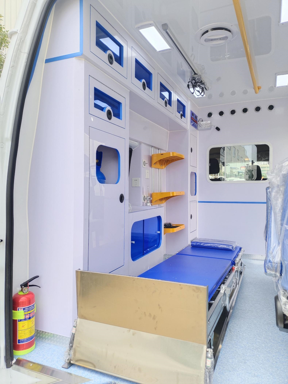 High-spec JMC Shunda Diesel Ambulance