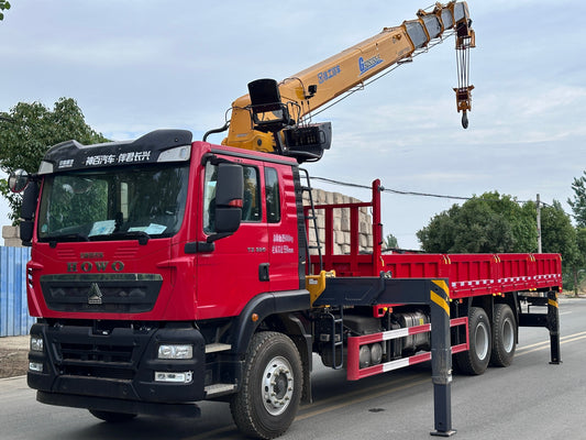 HOWO 6×4 14T Telescopic Boom Crane