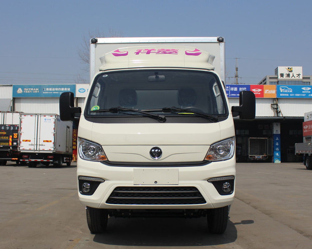 Foton Xiangling M2 Box Truck - Front View