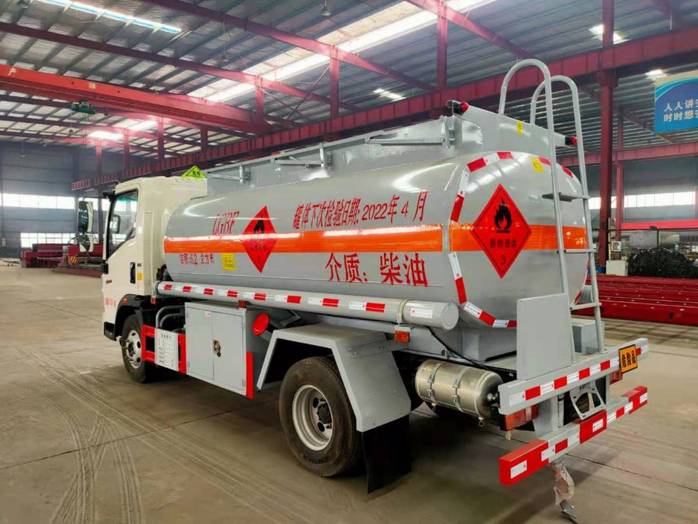 HOWO 6.2m³ 130HP Oil Tank Truck